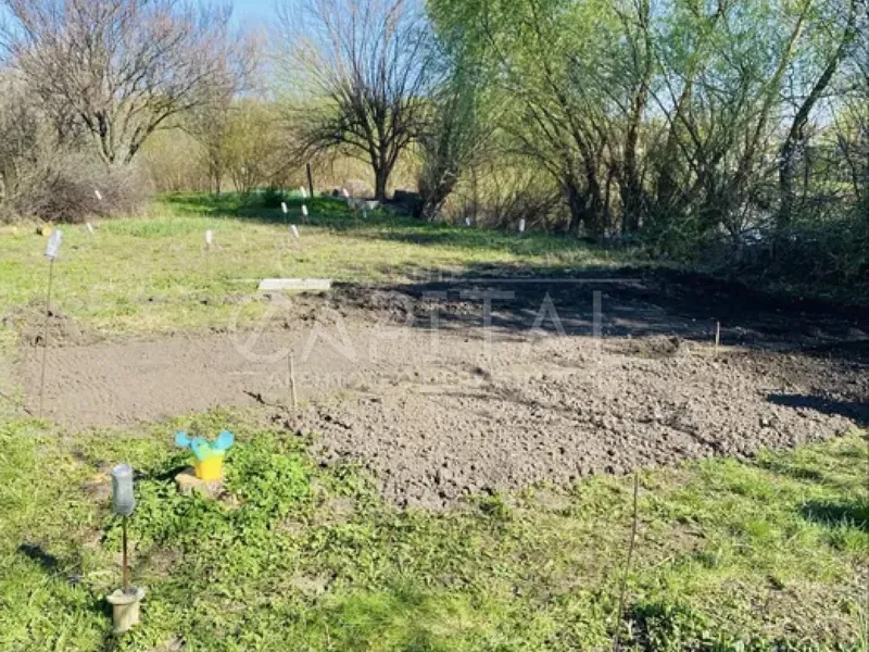 ПРОДАМ ЗЕМЕЛЬНУ ДІЛЯНКУ БІЛЯ ОЗЕРА !!! СТ "Відродження", всього 5, 8 км від метро Славутич — фото 1 з 1