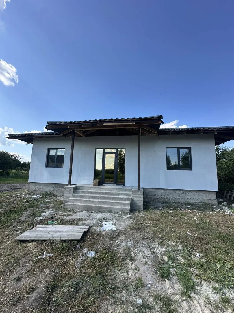 Продаж земельної ділянки з будинком — фото 1 з 5