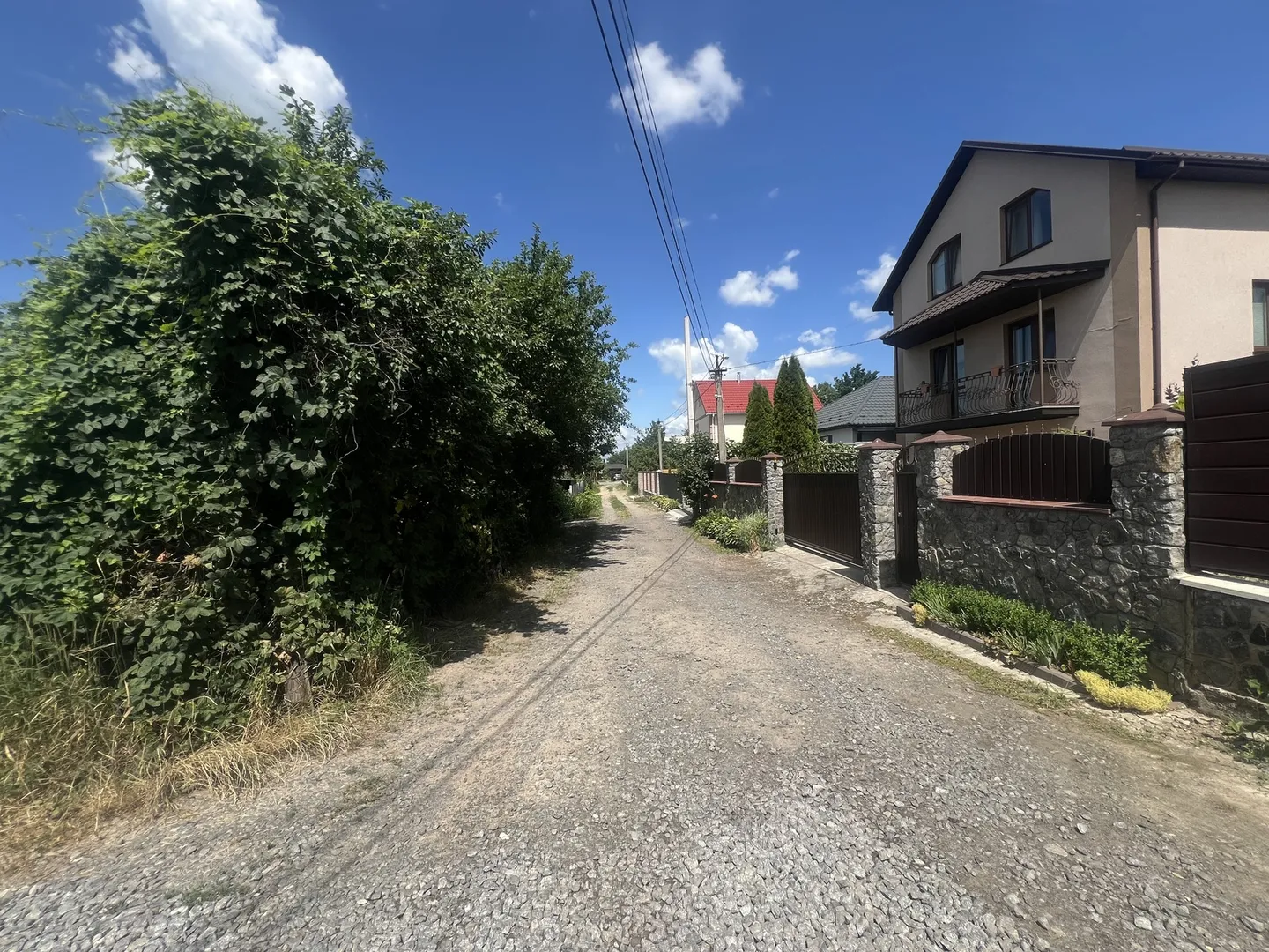 Продаж ділянки в селі Березина — фото 1 з 8