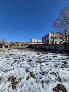 Продаж фасадно-кутової ділянки по вулиці Олега Антонова — мініатюра фото 1