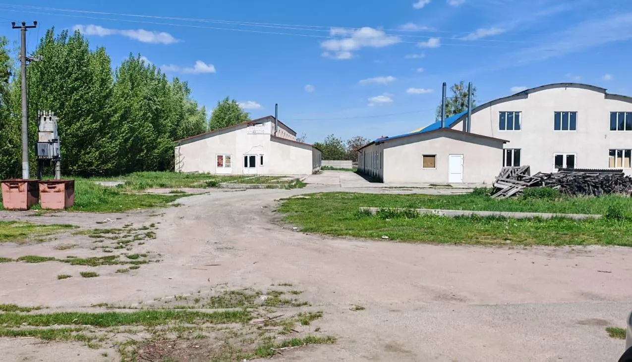 Продається діючий комерційний майновий комплекс — Іванківський ринок — фото 12 з 16