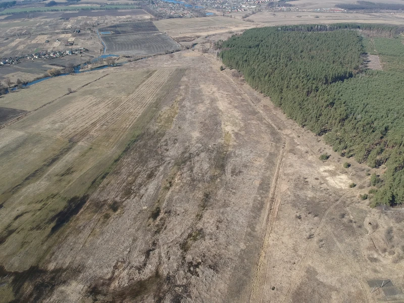 Продаж ділянки 54га, під котеджну забудову, прикикає до лісу, вартість 300у.о. сотка Власник +380981521212 — фото 2 з 4