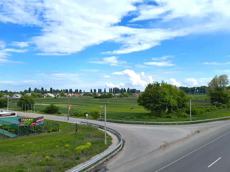 2430. Продаж фасадної земельної ділянки під  житлову та комерційну забудову за 30 км від Києва, вздовж Одеської траси. — фото 2 з 7