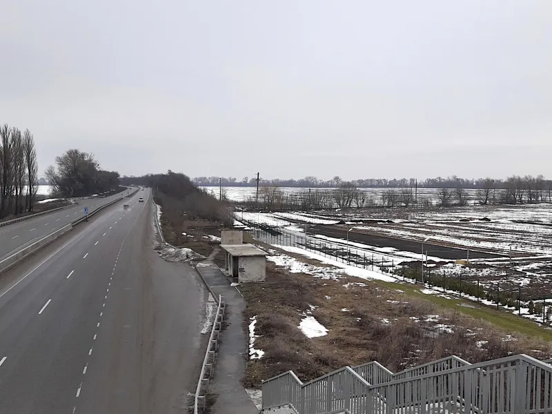 2430. Продаж фасадної земельної ділянки під  житлову та комерційну забудову за 30 км від Києва, вздовж Одеської траси. — фото 4 з 7