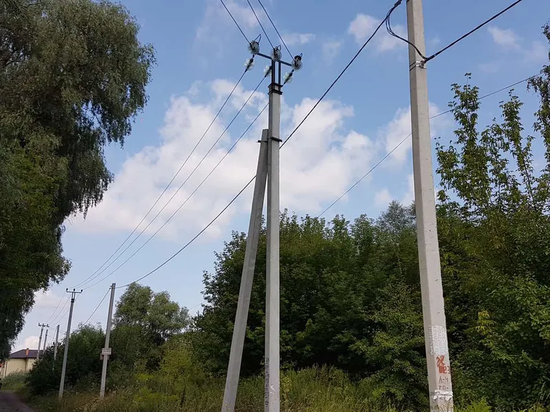 Ділянка 6.5 соток. Під'їзд з трьох боків, дві вулиці по бокам під Квадрохаус, Дуплекс, Таунхаус, Окремый будинок — фото 2 з 7