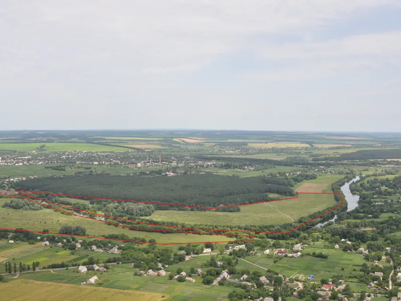 Продаж земельної ділянки 9,73 га для будівництва та експлуатації об'єктів рекреаційного призначення  — фото 1 з 4