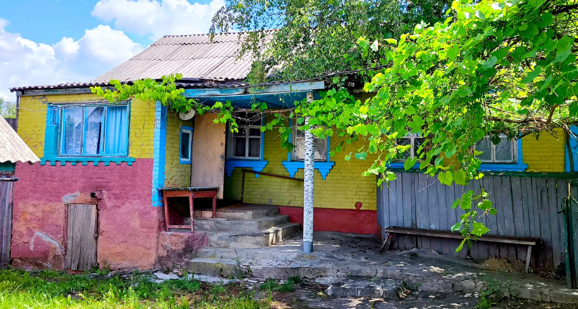 Будинок з піччю та колодязем - готовий тил на випадок відключень світла. — фото 1 з 15
