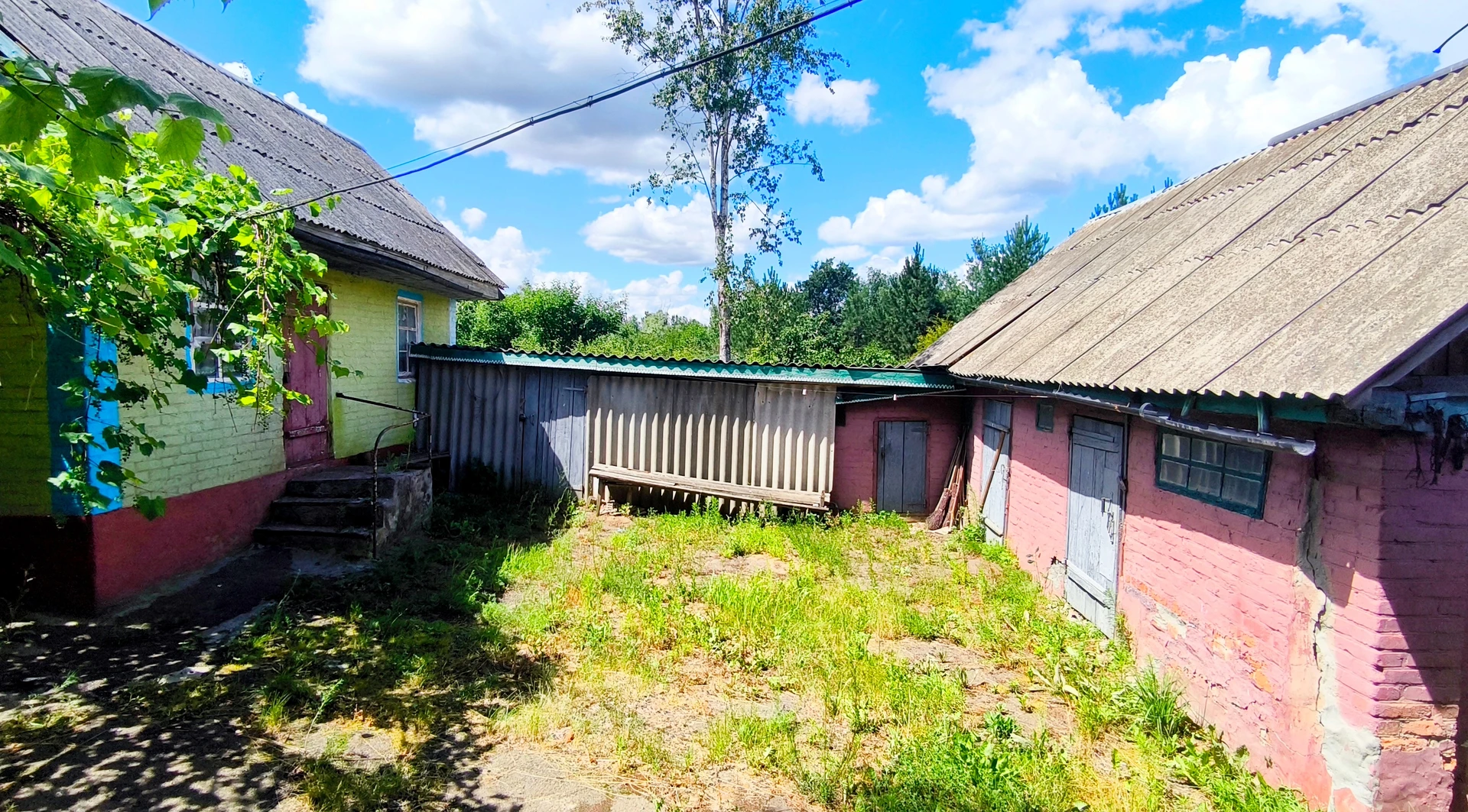 Будинок з піччю та колодязем - готовий тил на випадок відключень світла. — фото 5 з 15