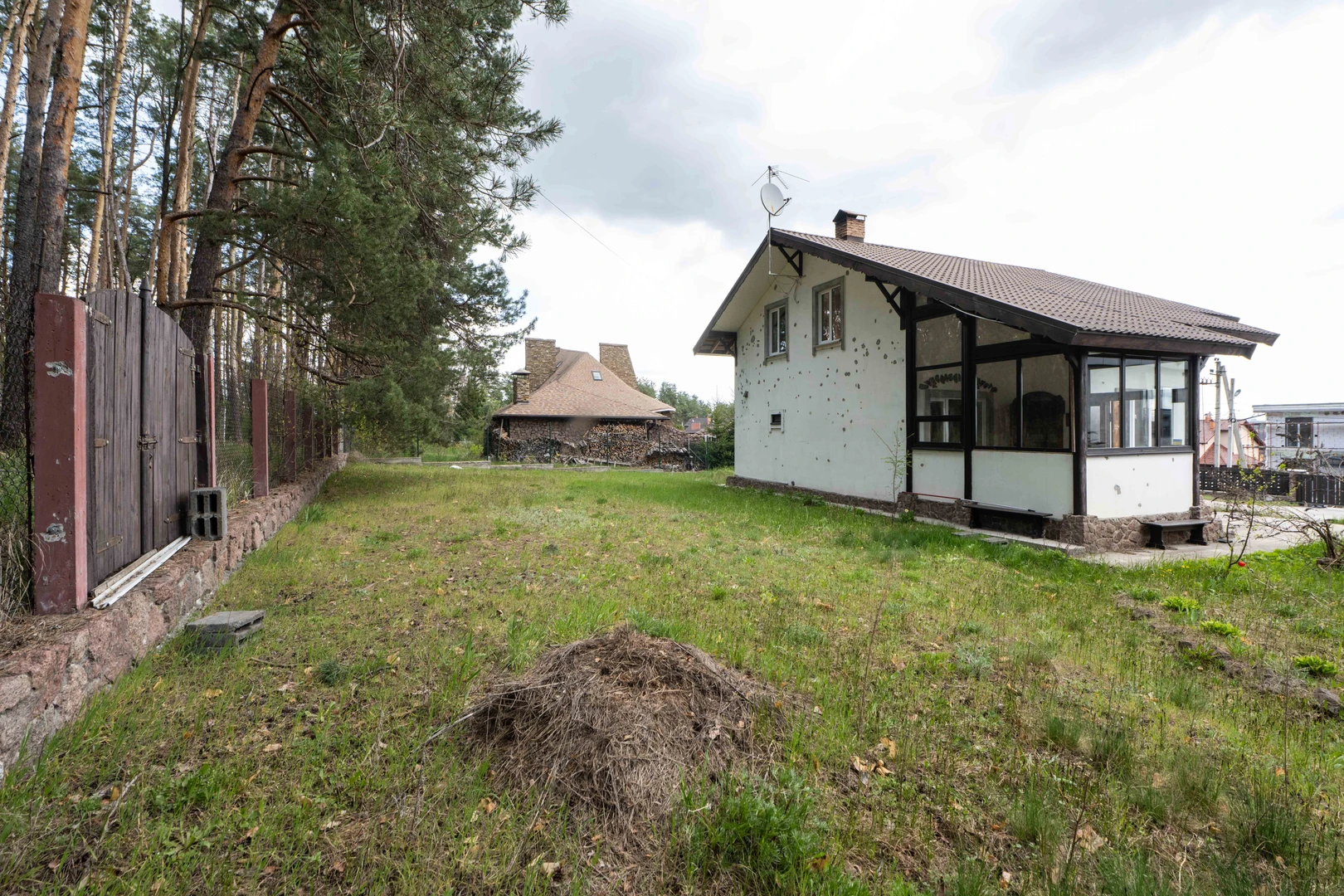 Продаж ділянки з будинком з ремонтом — фото 3 з 19