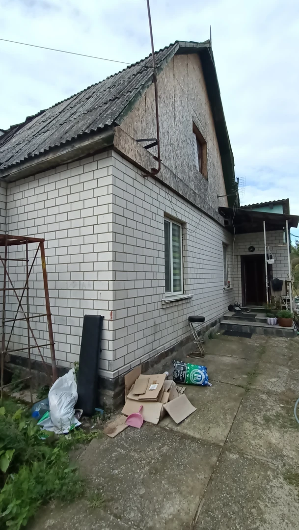 Продам пів будинку зі всіма комунікаціями в центрі селища Клавдієво-Тарасове — фото 2 з 19