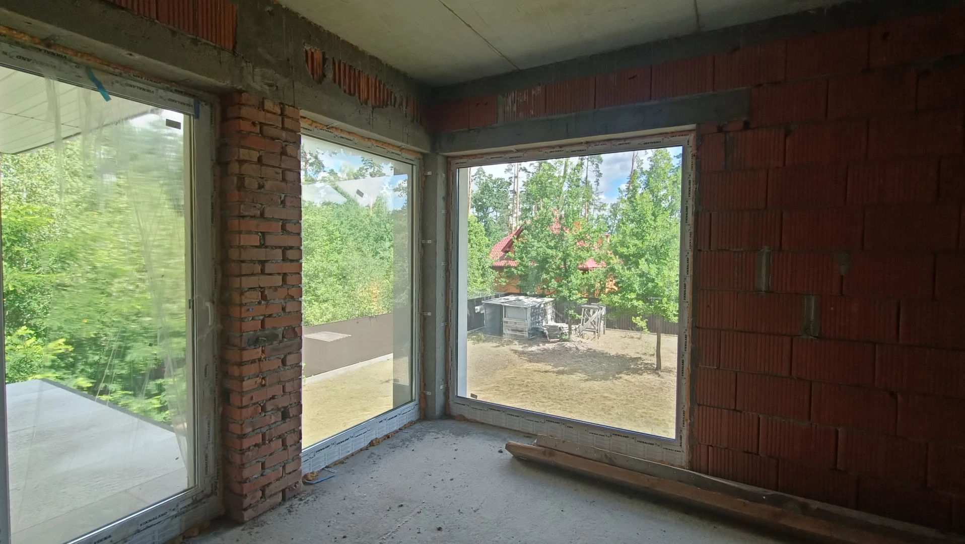 Шикарний будинок з виходом в ліс!! В смт Клавдієво-Тарасове — фото 6 з 7