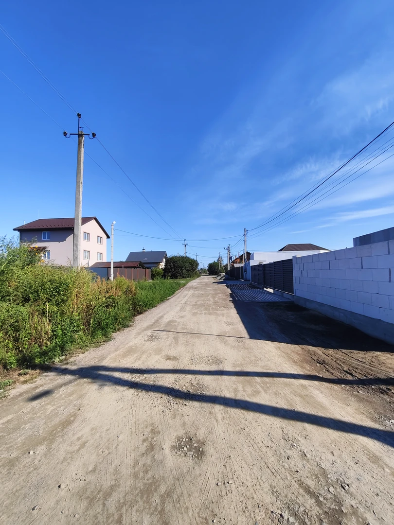Продам ділянку з парканом, світлом (21 кВт) та свердловиною! Заїзд з двох сторін — фото 8 з 18
