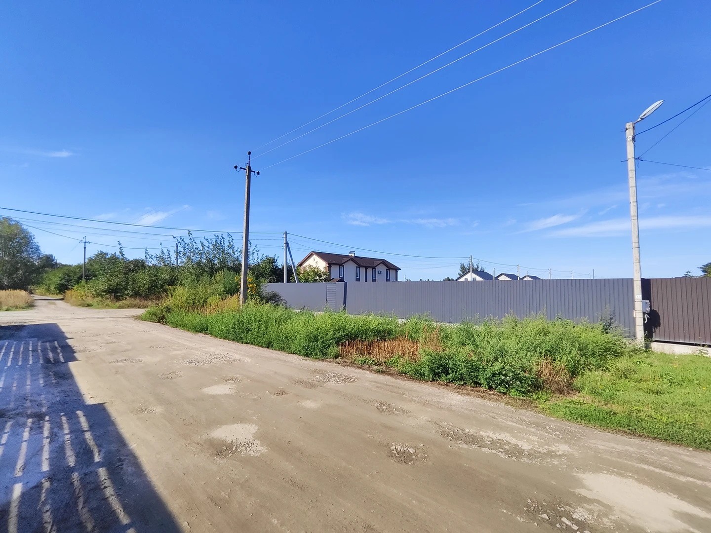 Продам ділянку з парканом, світлом (21 кВт) та свердловиною! Заїзд з двох сторін — фото 12 з 18