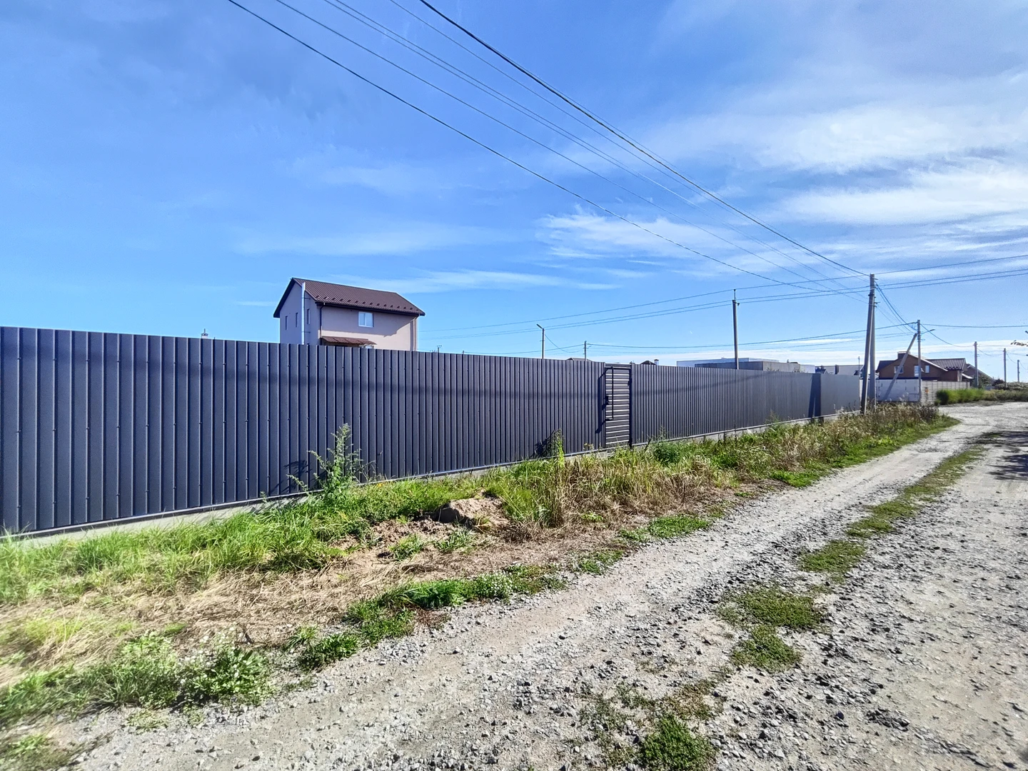 Продам ділянку з парканом, світлом (21 кВт) та свердловиною! Заїзд з двох сторін — фото 14 з 18