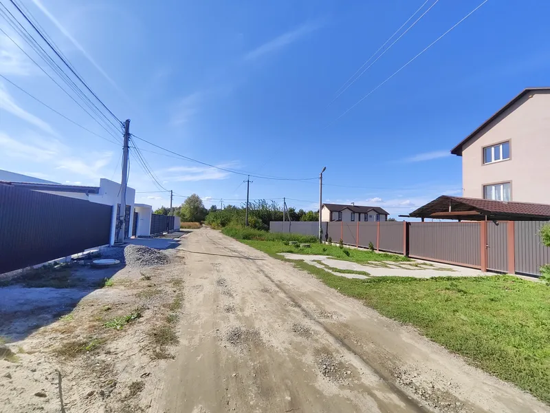 Продам ділянку з парканом, світлом (21 кВт) та свердловиною! Заїзд з двох сторін — фото 16 з 18