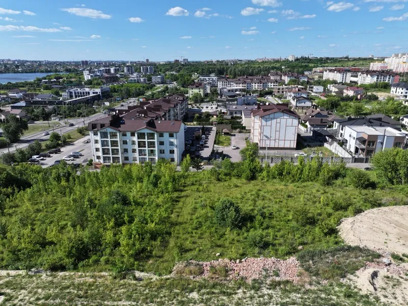 Продаж земельної ділянки з видом на озеро  Щасливе — фото 3 з 6
