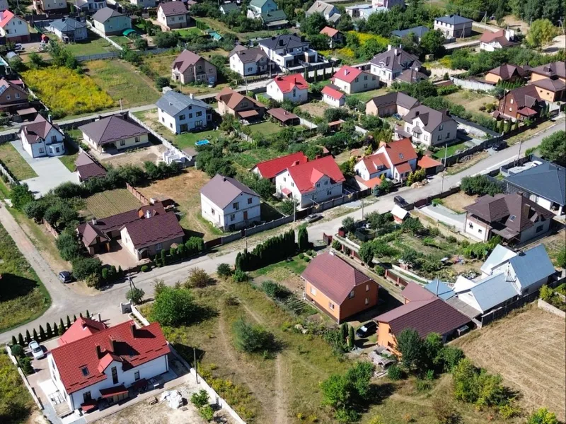 Продаж земельної ділянки 10 соток під забудову — фото 1 з 7
