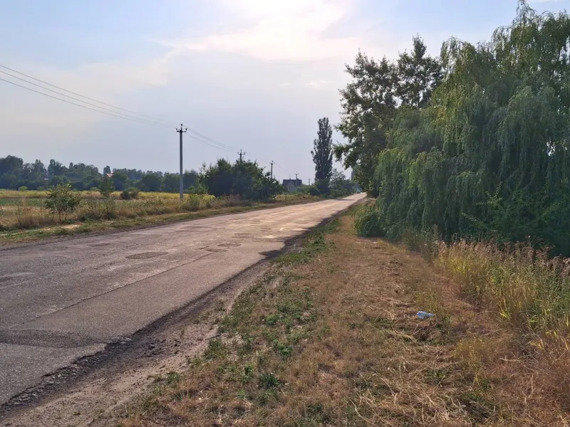 Продам ділянку в Артемівці зі світлом ціна 4500 за всю — фото 1 з 3