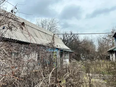 продаю 25 сот із хатою під ремонт — мініатюра фото 2