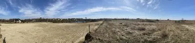 Продаютьсяться земельні ділянки прямокутної форми, розташовані на пагорбі з панорамним видом на озеро та ліс. — мініатюра фото 13