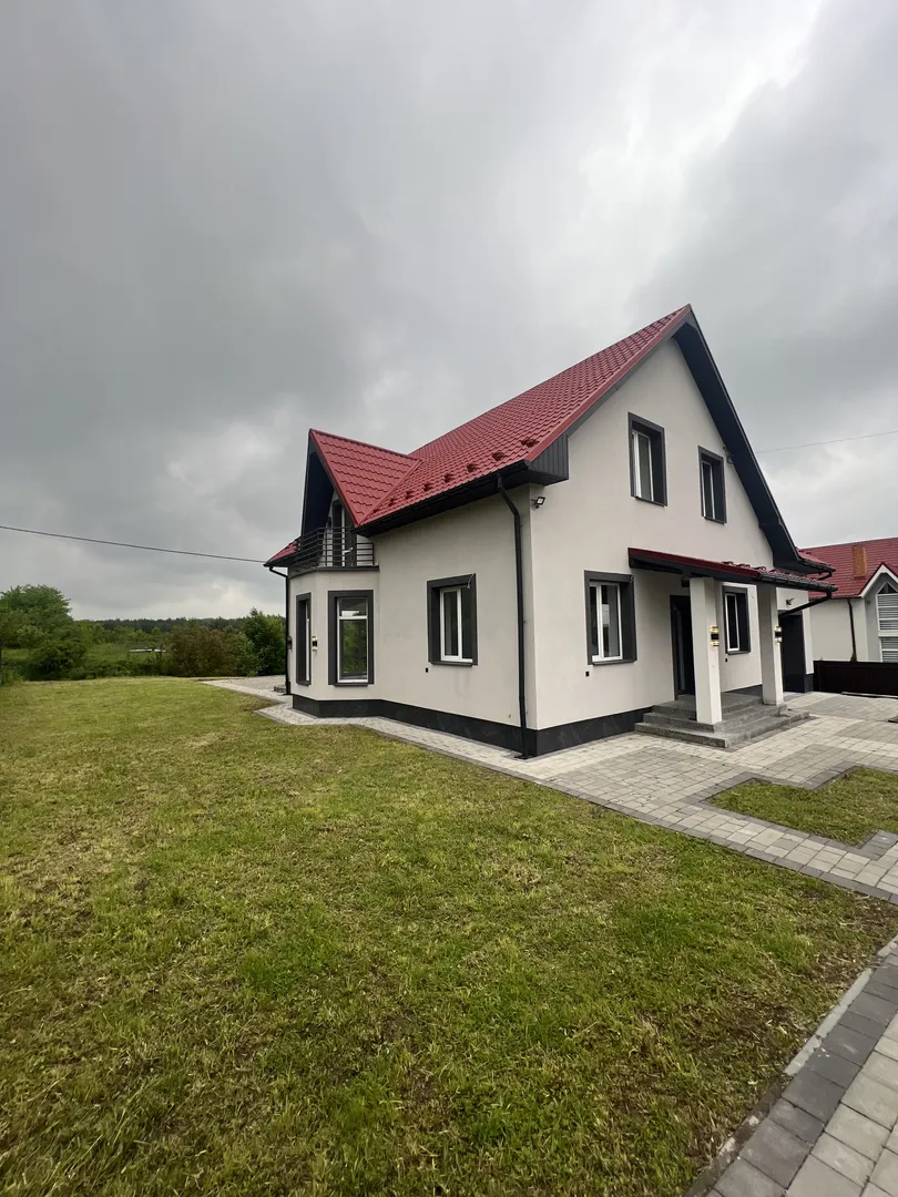 Продаж будинку з якісним ремонтом та земляною ділянкою  — фото 2 з 16