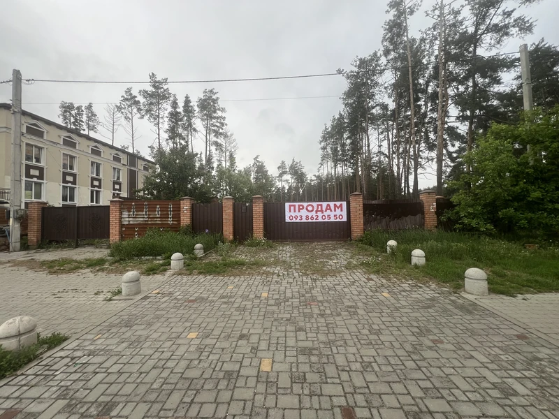 Гостомель, продам 2 суміжні ділянки, фасад на вул. Свято-Покровська — фото 1 з 2