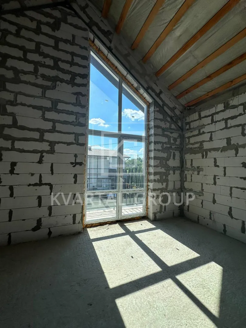 Продам таун з двома ділянками — фото 9 з 18