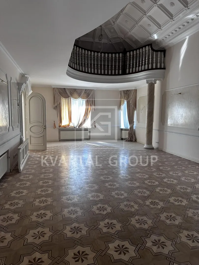 Продаж елітного будинку  — фото 19 з 20