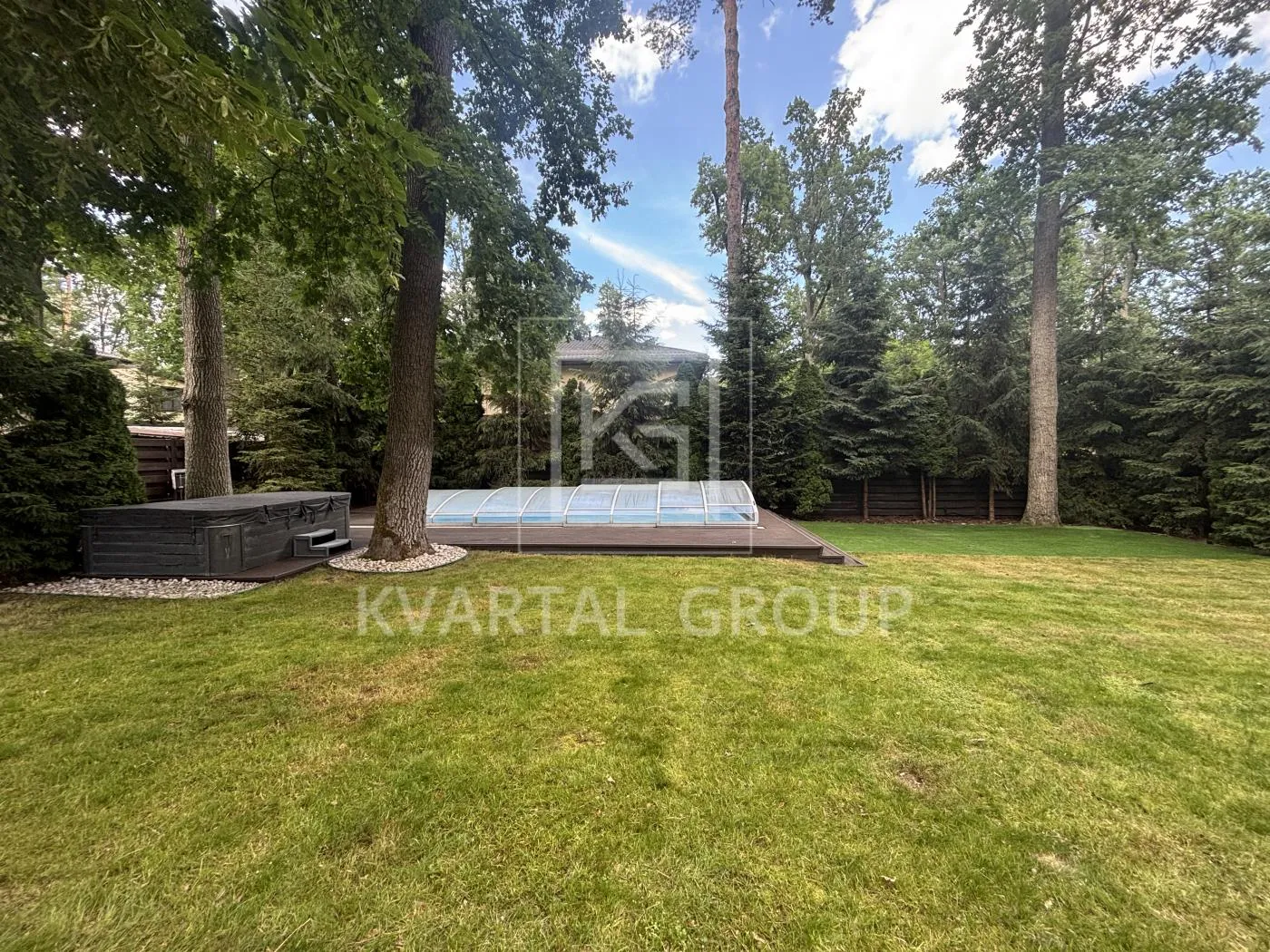 Продаж шикарного будинку — фото 2 з 5