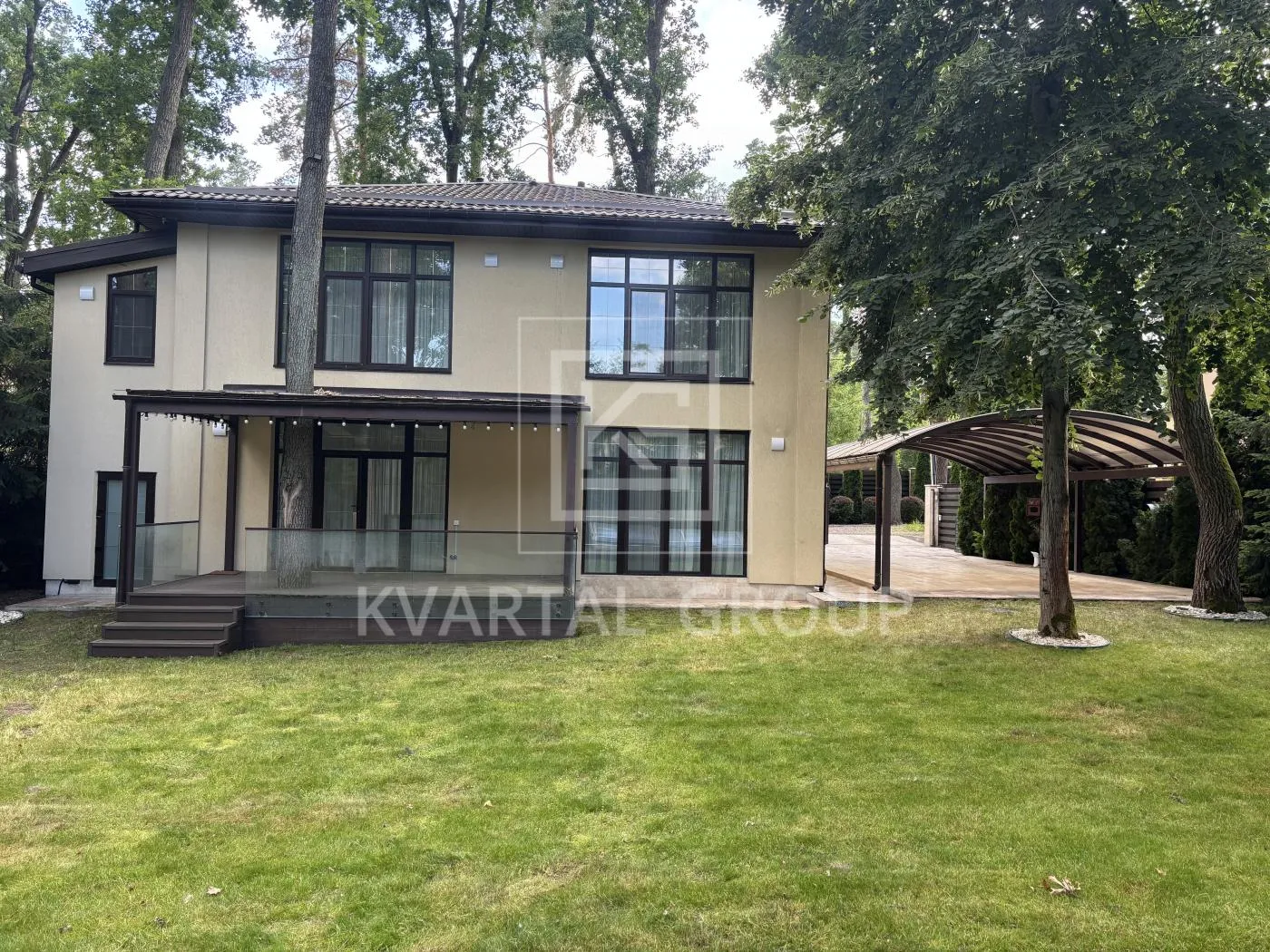 Продаж шикарного будинку — фото 3 з 5