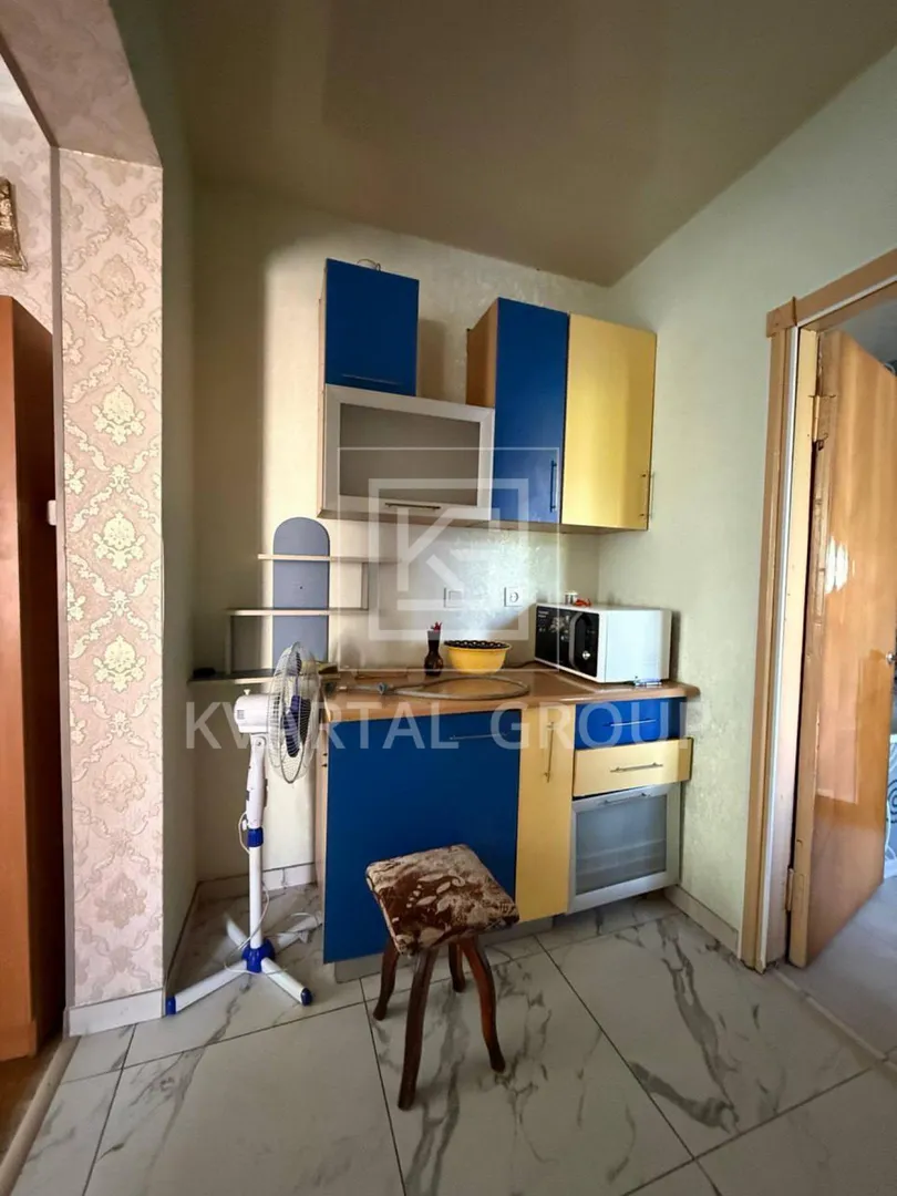 Продам пів будинку біля електрички — фото 8 з 10