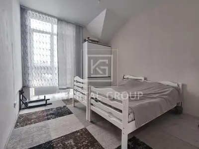 Таун з незавершеним ремонтом — мініатюра фото 11