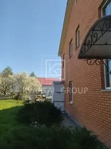 під склад та ремонт габаритного транспорту. — мініатюра фото 4