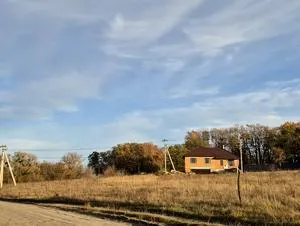 Михайлівка-Рубежівка 15 соток з електроенергією  15 соток без електроенергії 30 соток (2 ділянки) - 26500$ — фото 1 з 6