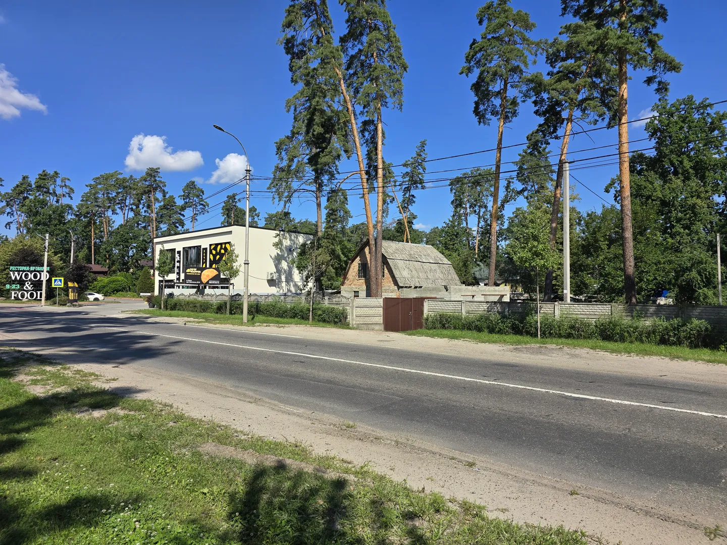 41 метр фасад на Варшавську трасу. Поруч з Wood and Food — фото 1 з 7