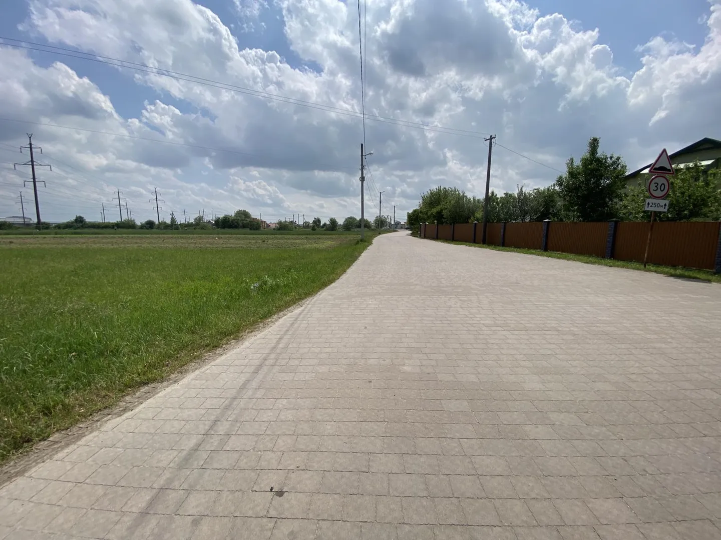 Продається земельна ділянка в ближньому передмісті Львова — с. Рясне-Руська (Яворівський район) — фото 2 з 7