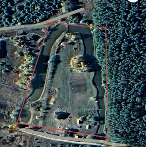 Ділянка біля лісу з власним озером. Є газ, світло, вода. 3.27 Га — мініатюра фото 7